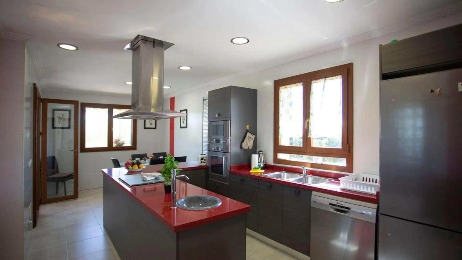 Holiday home Grosszuegige Finca Mit Beheizbarem Pool Und Jacuzzi Muro