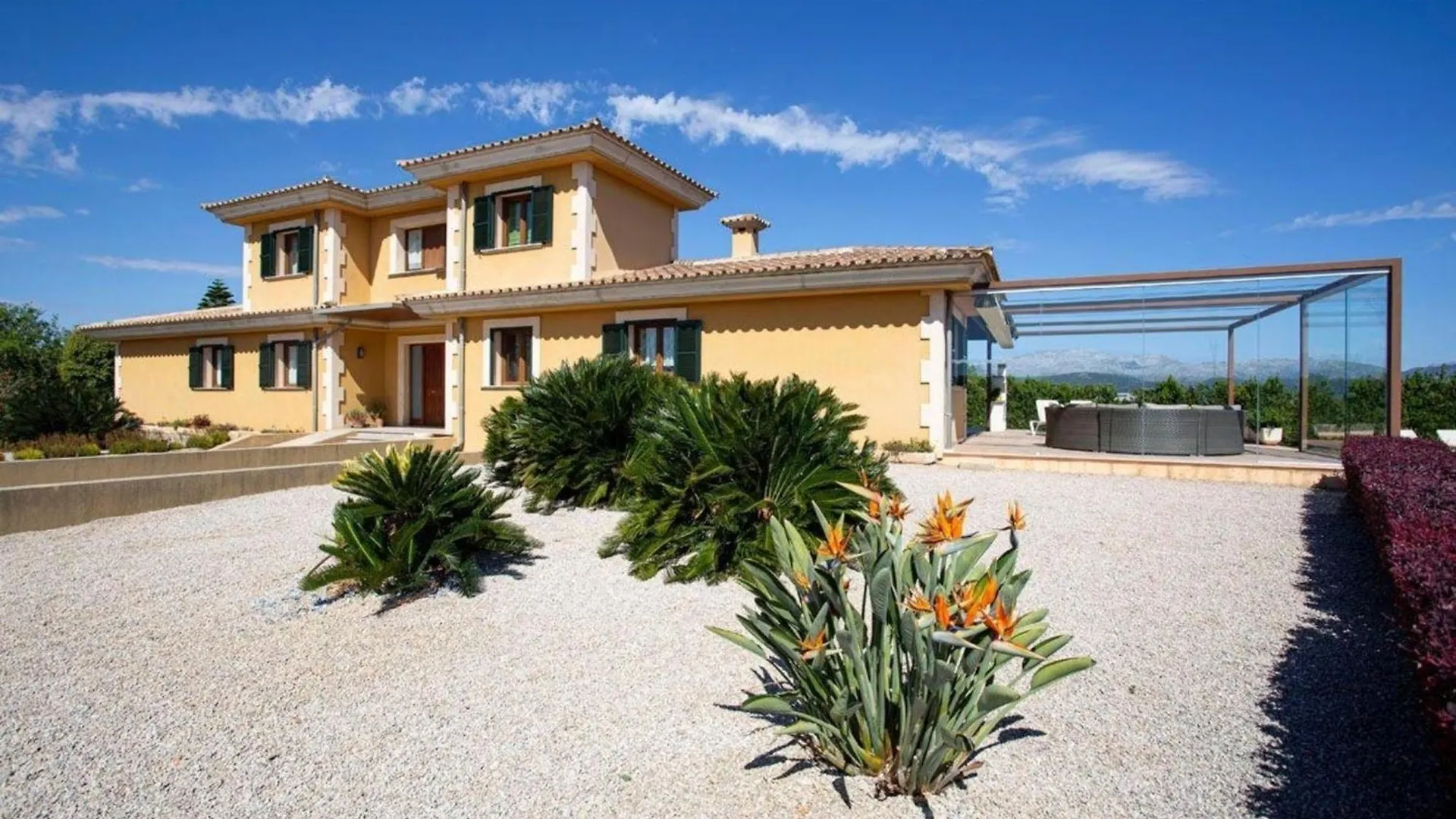 Grosszuegige Finca Mit Beheizbarem Pool Und Jacuzzi Muro 0*,  Spain