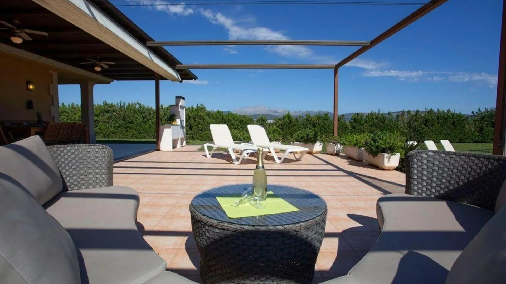 Holiday home Grosszuegige Finca Mit Beheizbarem Pool Und Jacuzzi Muro