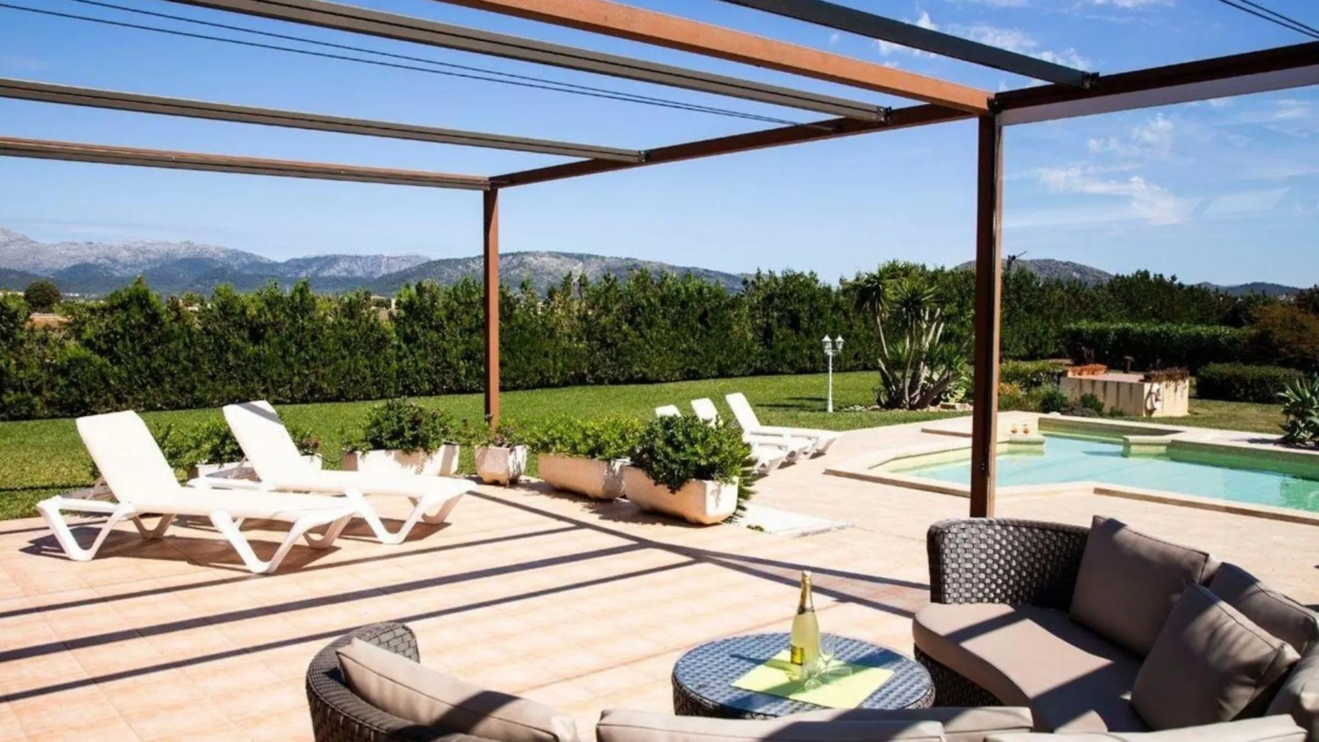 Grosszuegige Finca Mit Beheizbarem Pool Und Jacuzzi Muro Holiday home